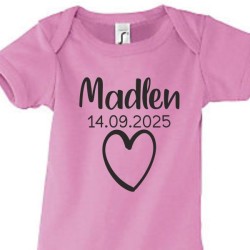 Babybody Strampler Geburt Baby  Familie Mama Papa Wunschname Name Motive Namen Body Geschenk Herz Motive Sprüche FUN Comic