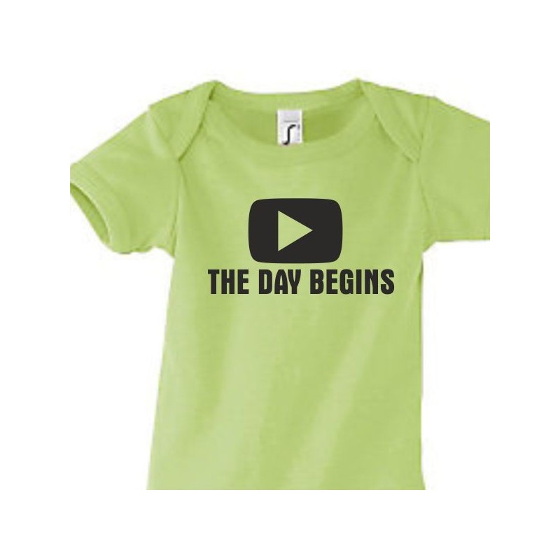 Babybody Strampler Geburt Baby  Familie Mama Papa Wunschname Name Motive Namen Body Geschenk Herz Motive Sprüche FUN Comic